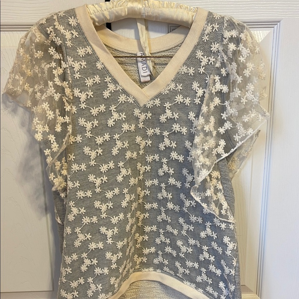 Women's Top in Cream and Gray